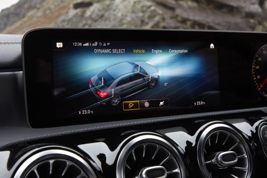 Детали интерьера Mercedes-AMG A35 4Matic Sedan (V177) 2019 года  (UK) (фото 71 из 74)